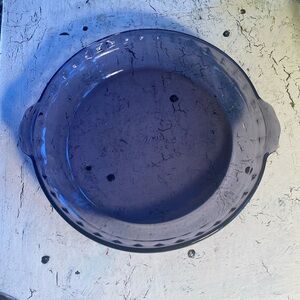 Pyrex Amethyst Purple Pie Plate 9.5” Model 229